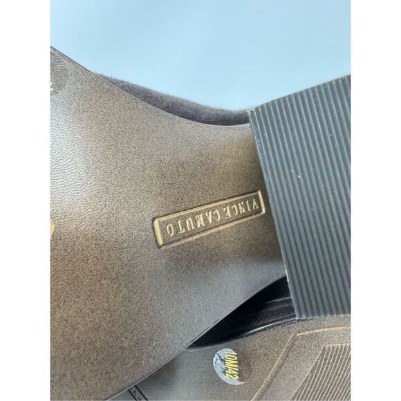 Vince Camuto Gigietta Suede Back Zip Chelsea Booties Brown Size 7.5 NWOB - Picture 9 of 14